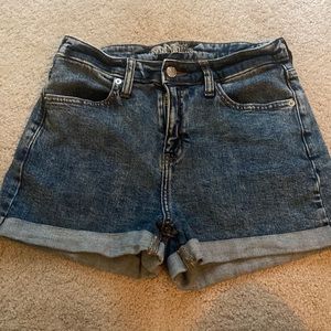 Jean shorts size 6/28R